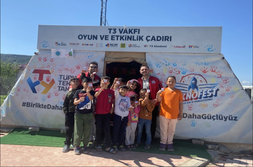 Depremzede Çocuklara 3D Oyuncak Co Print'ten