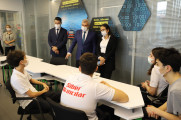 Pendik Kaymakamı Dr. Hülya Kaya Teknopark İstanbul Mesleki ve Teknik Anadolu Lisesini Ziyaret Etti img-3