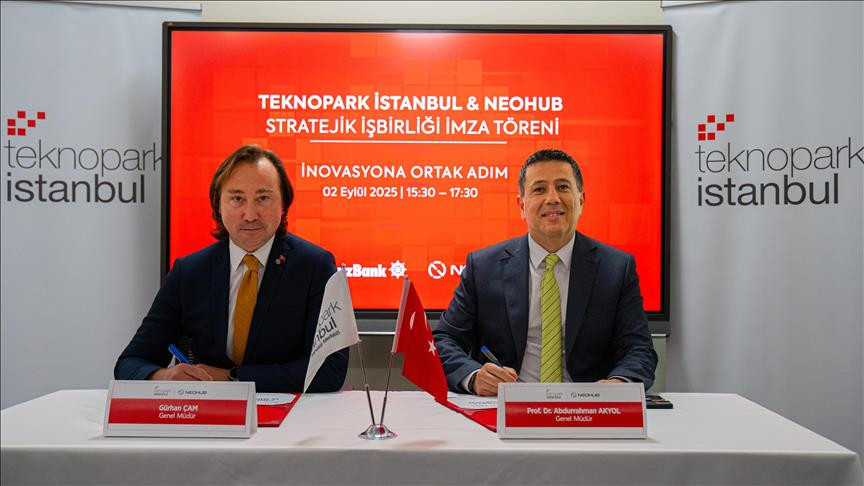 Teknopark İstanbul ile NEOHUB Stratejik İş Birliği İmza Töreni